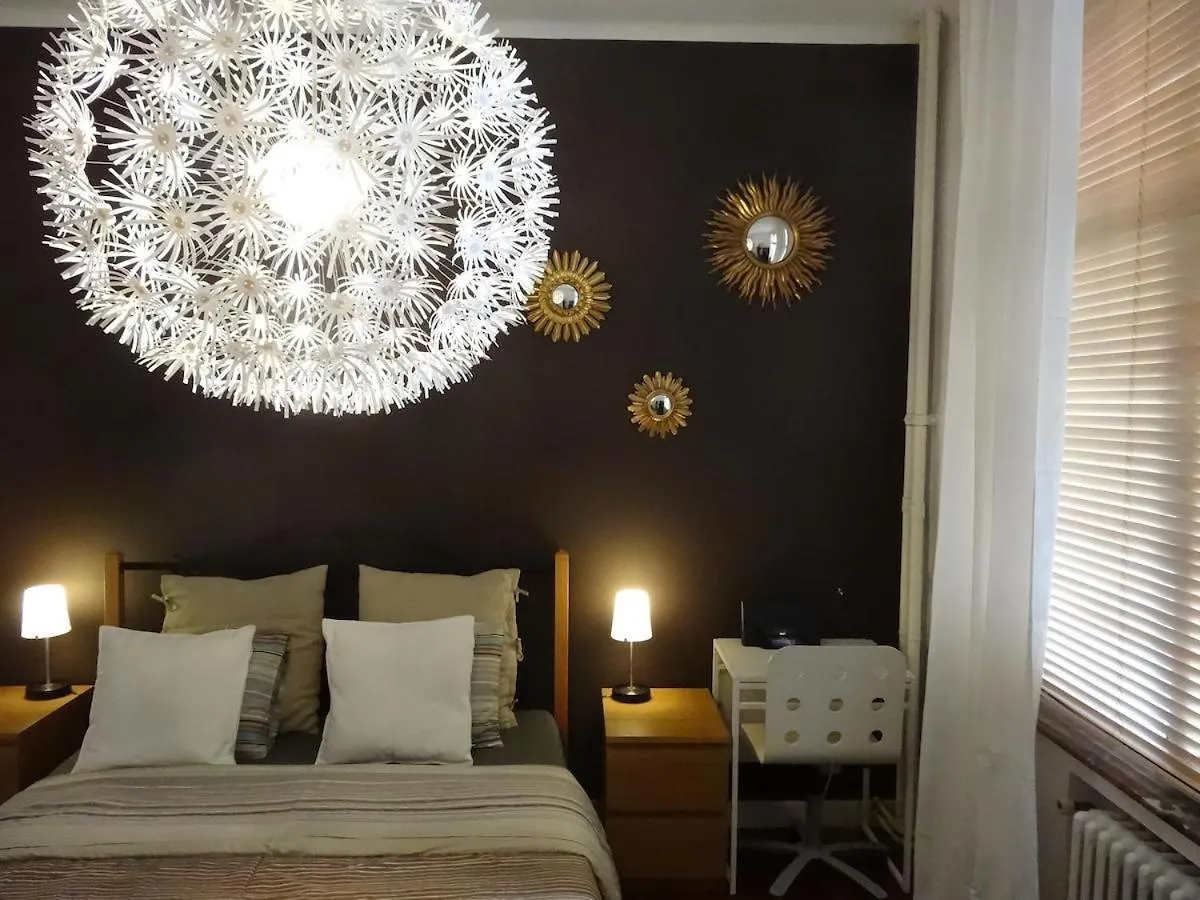 B&B Welcome To My Place Saint-Josse-ten-Noode Bed & Breakfast